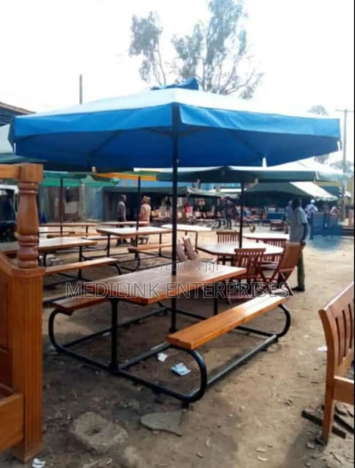 Wooden Metallic Garden Umbrella Benches