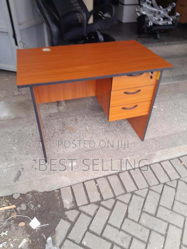 Quality Office Desk - main view