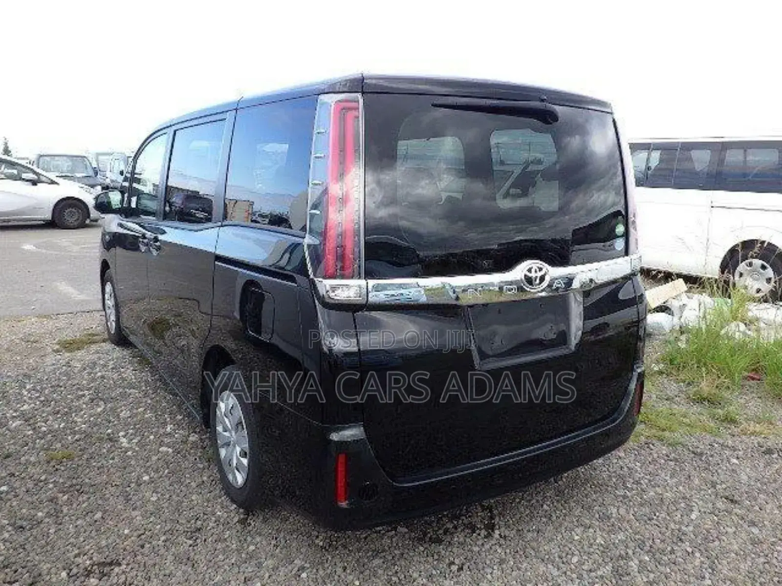 Toyota Noah 2.0 FWD (7 Seater) 2018 Black