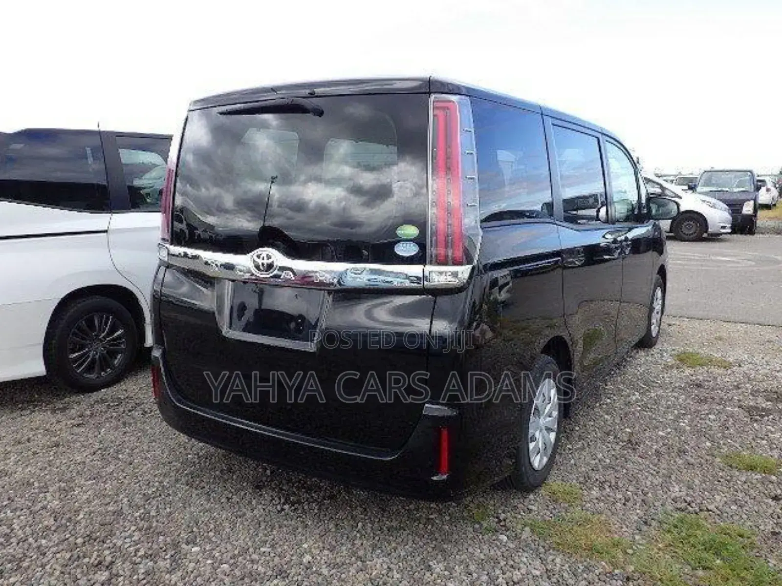 Toyota Noah 2.0 FWD (7 Seater) 2018 Black