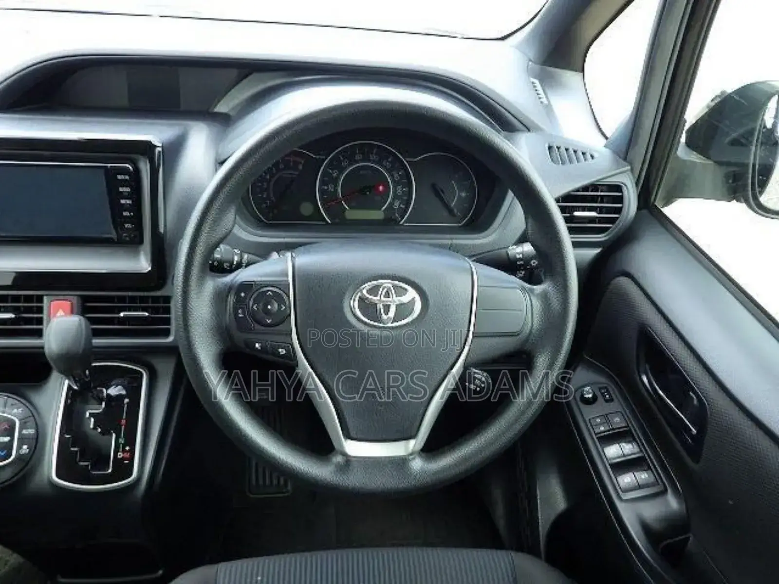 Toyota Noah 2.0 FWD (7 Seater) 2018 Black
