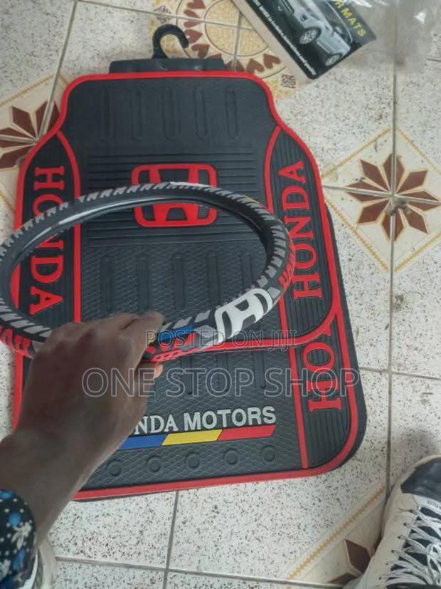 Honda Red Logo Branded Mats With Steering Wheel Cover
