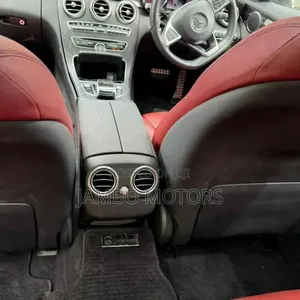 Mercedes-Benz C200 2019 White