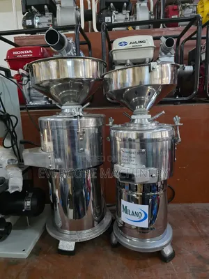 Heavy Duty Peanut Butter Making Machine With 15kg/Hr Production.