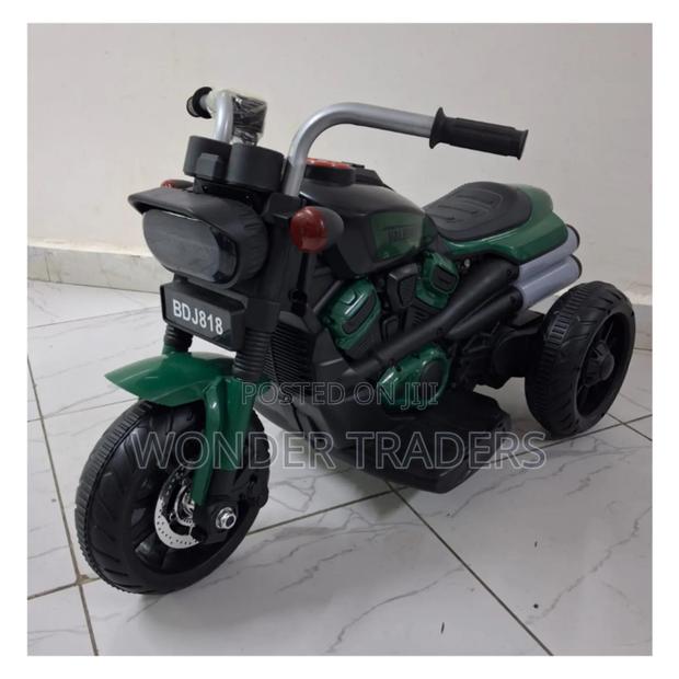 Electric Motorbike Ages 2-5yrs Comes With Adapter Charger