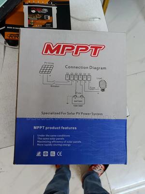 40a Phoenix MPPT Charge Controller - thumbnail 2