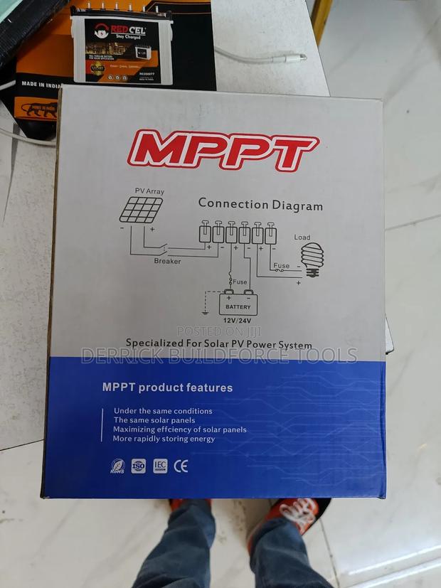 40a Phoenix MPPT Charge Controller - main view