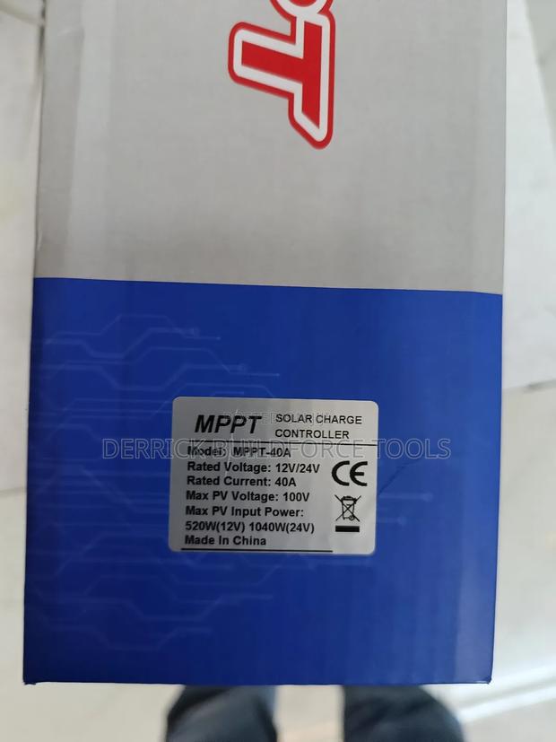 40a Phoenix MPPT Charge Controller - thumbnail 3