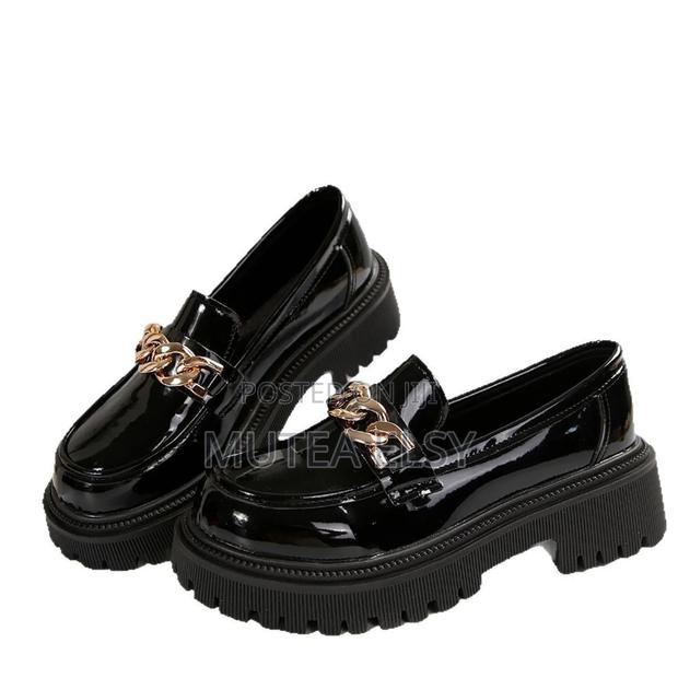 Black Ladies Wet Look Broques - thumbnail 4
