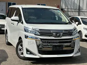 Toyota Vellfire 2019 White