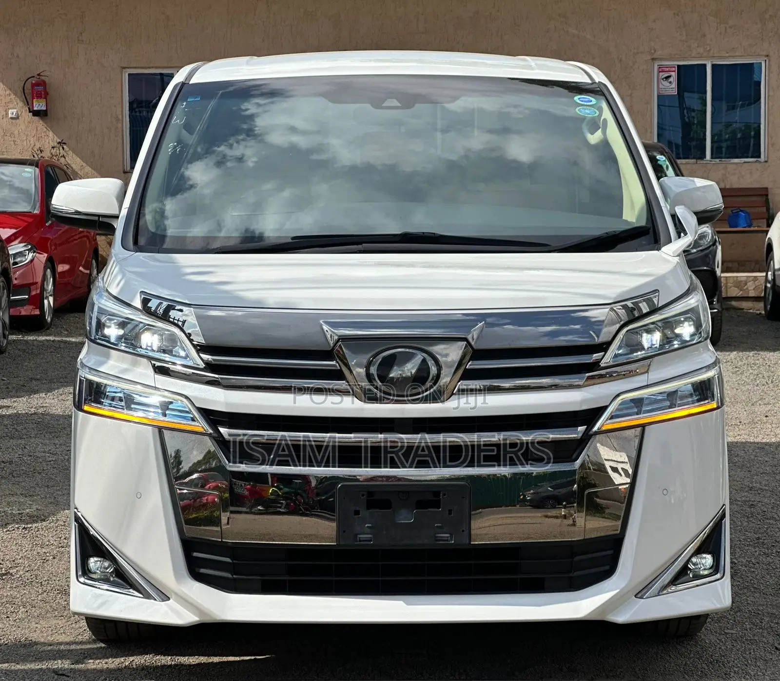Toyota Vellfire 2019 White