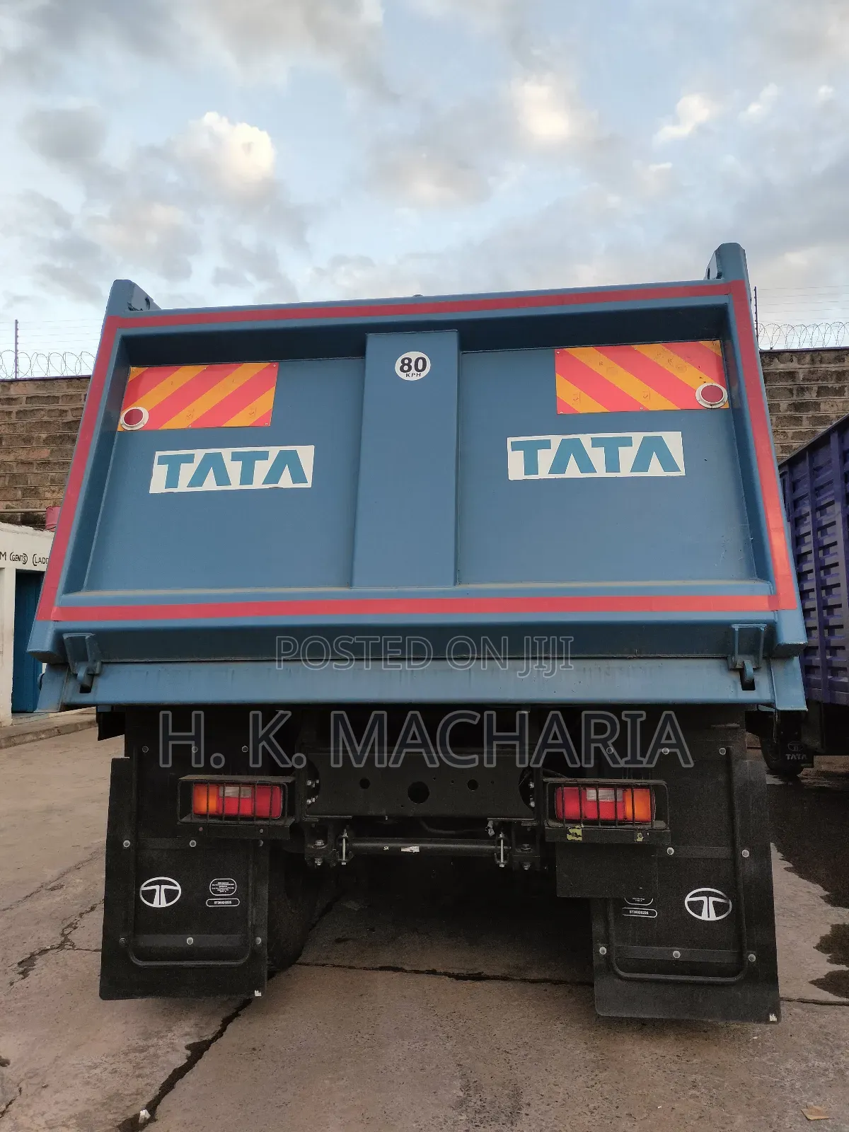 Tata LPK 2518 Hd Bogie Suspension Tipper New
