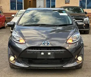 Toyota Aqua 2019 Gray