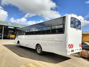 New Tata LPO 2022 White