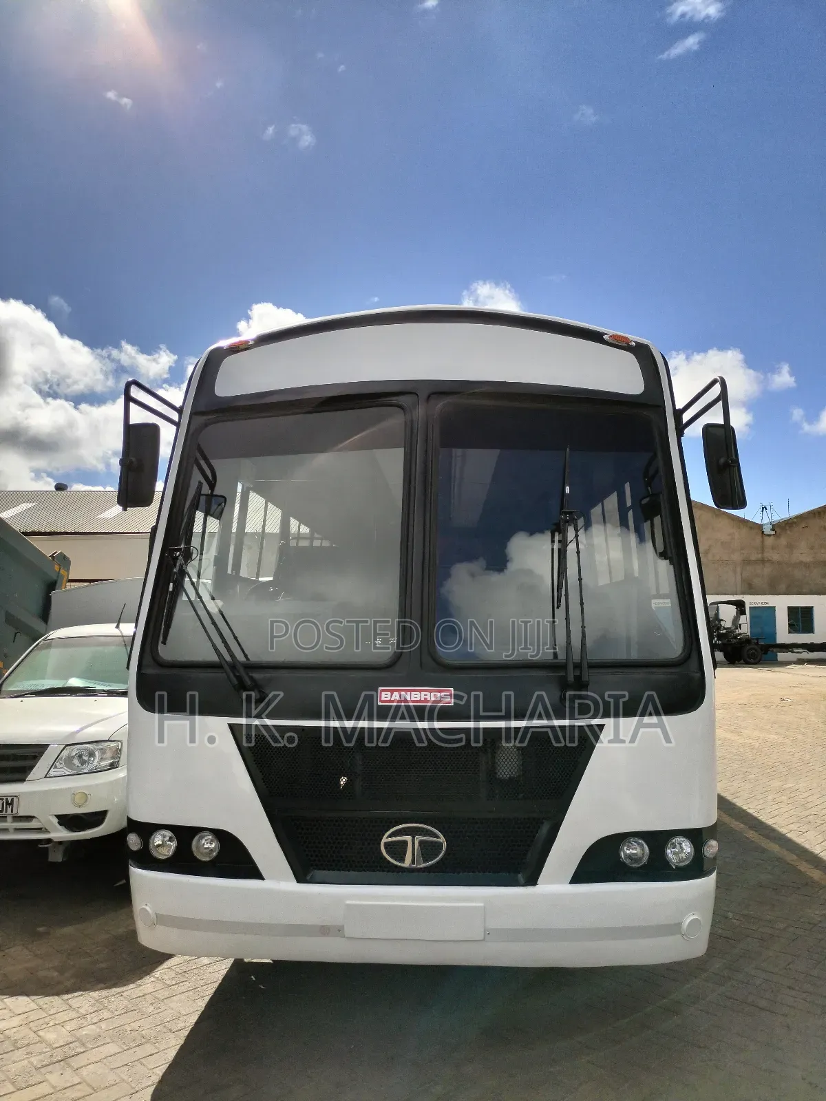 New Tata LPO 2022 White