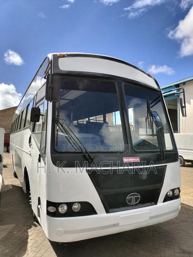 New Tata LPO 2022 White - thumbnail 5