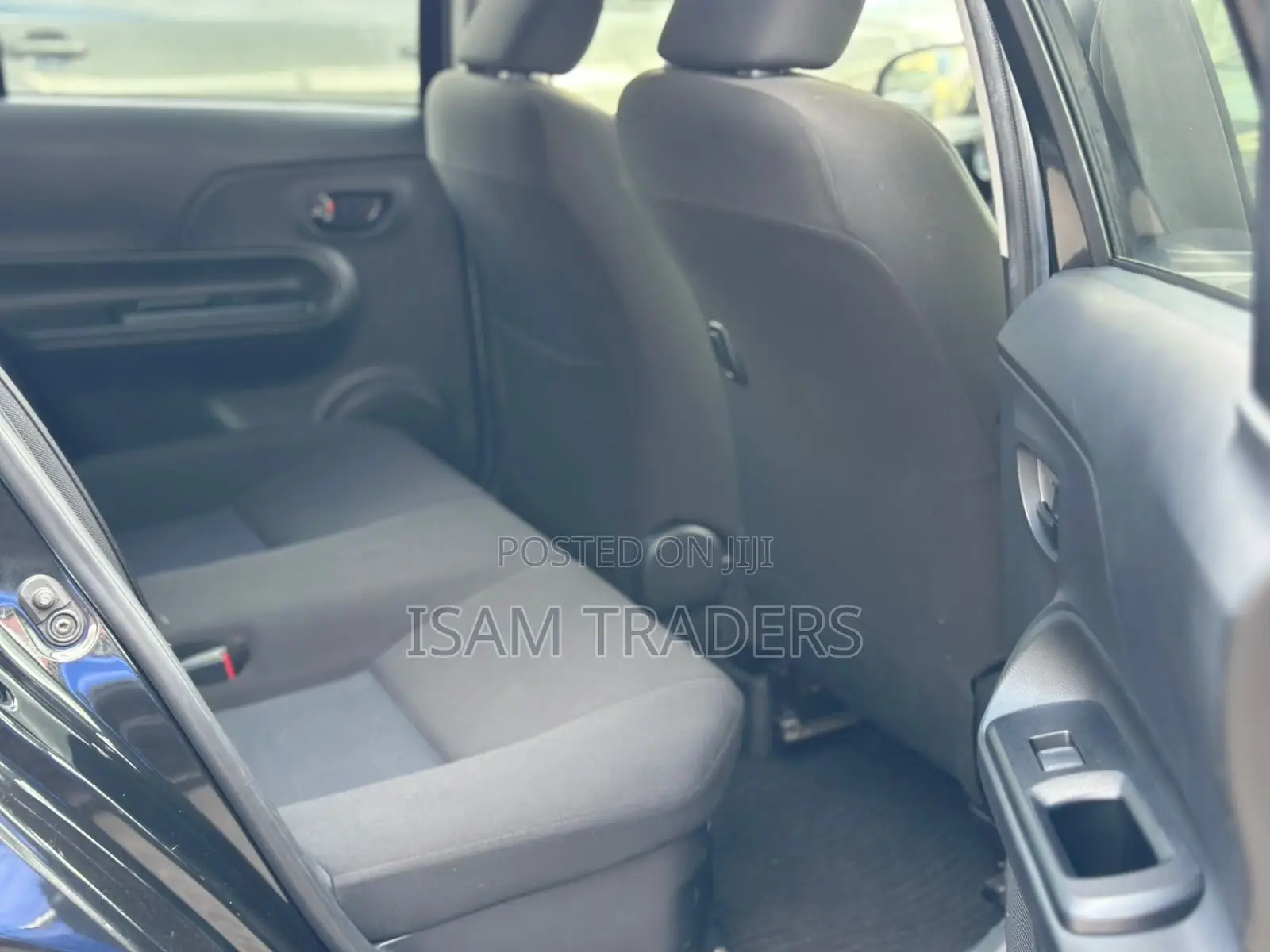 Toyota Aqua 2018 Gray