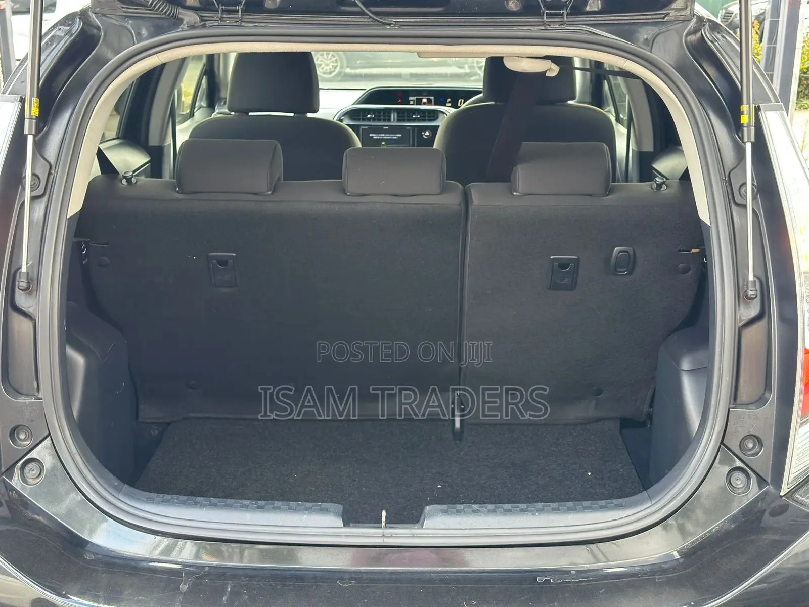 Toyota Aqua 2018 Gray