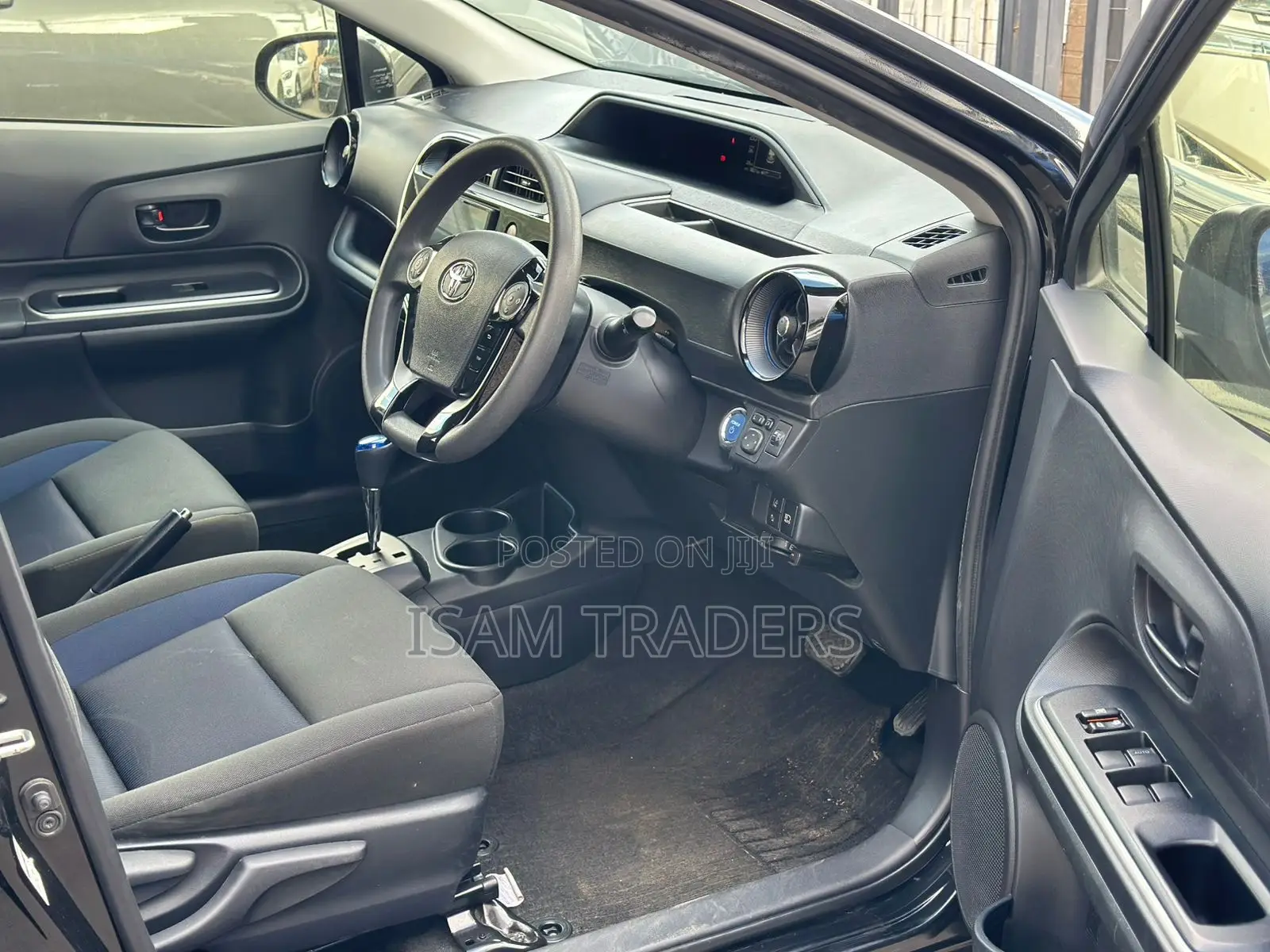 Toyota Aqua 2018 Gray