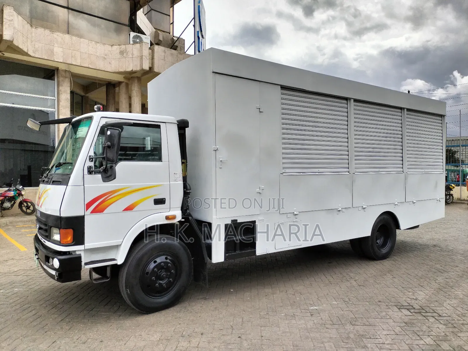 Tata LPT-1216 Roadshow Campaign Truck