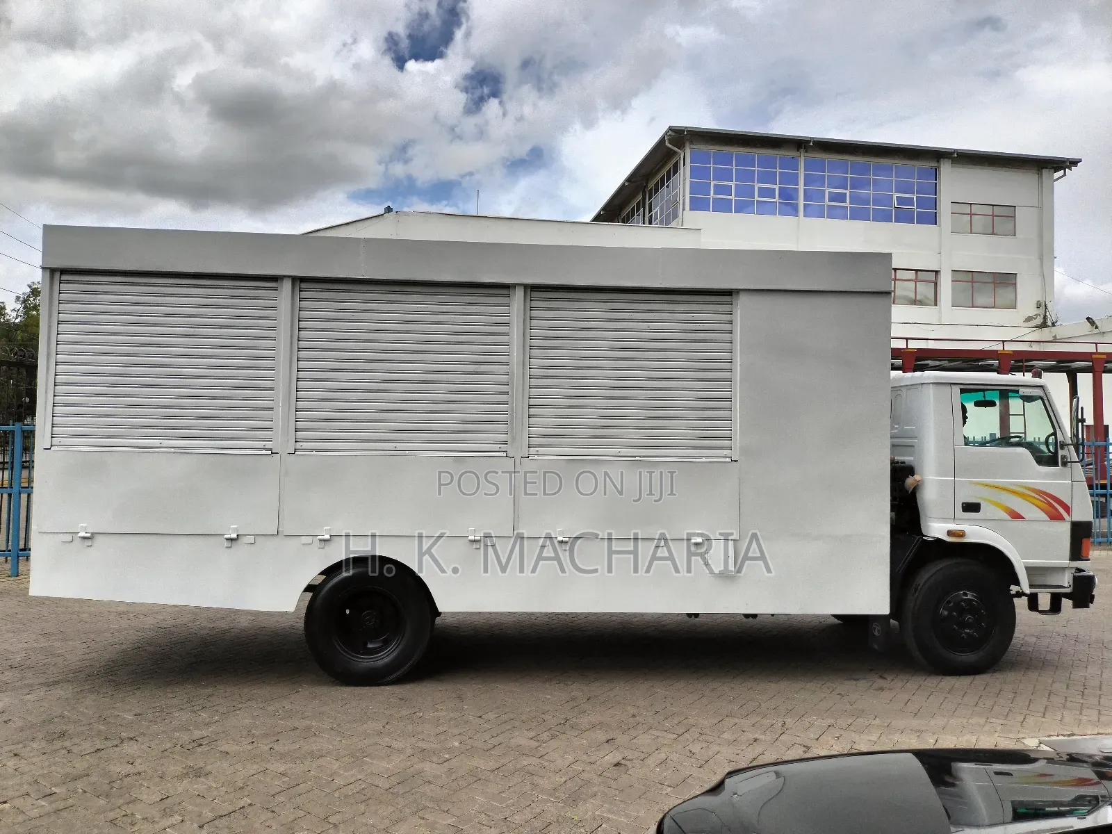 Tata LPT-1216 Roadshow Campaign Truck