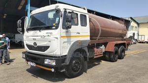Tata LPT-2518 Exhauster Truck - thumbnail 2