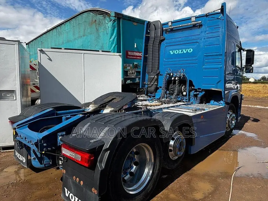 Volvo Fm 500hp Tractor Unit With Tipping Gear 2020 Blue
