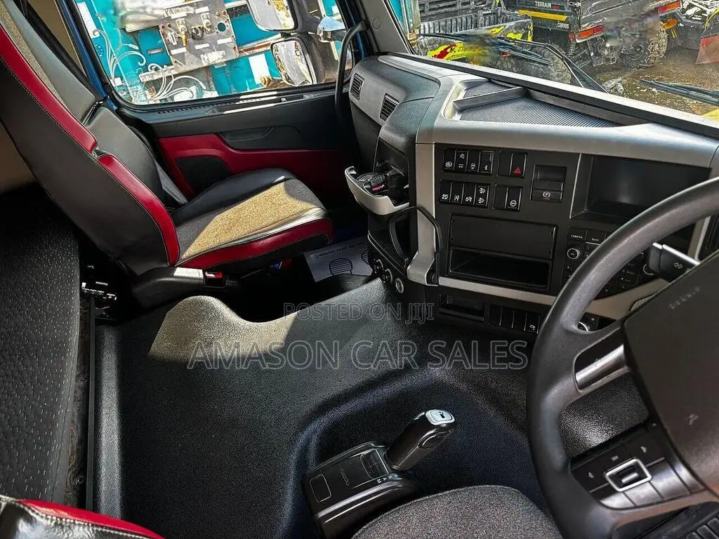 Volvo Fm 500hp Tractor Unit With Tipping Gear 2020 Blue