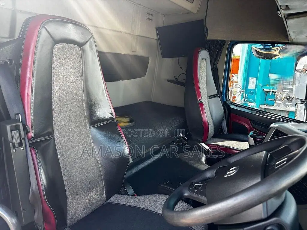 Volvo Fm 500hp Tractor Unit With Tipping Gear 2020 Blue