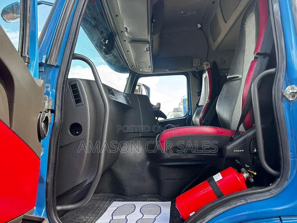 Volvo Fm 500hp Tractor Unit With Tipping Gear 2020 Blue