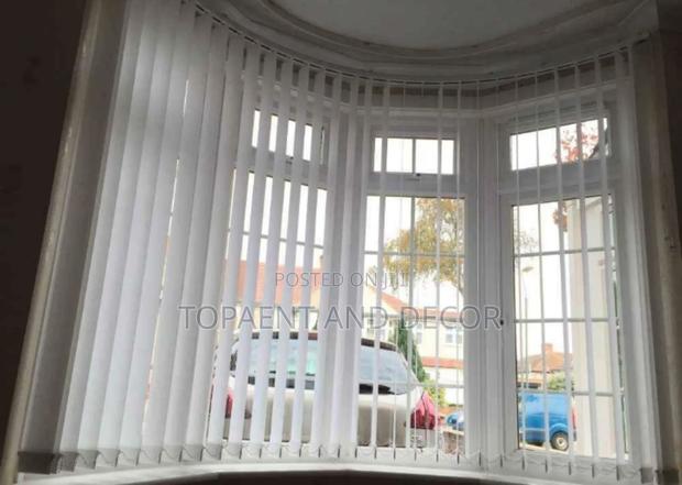 Modern Pure White Window Blinds for Office - main view