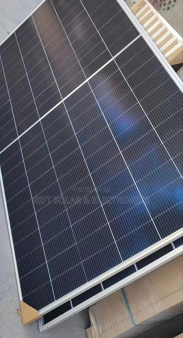 700 Watts Latest Technology Monocrystalline Halfcell Solar Panels - thumbnail 3