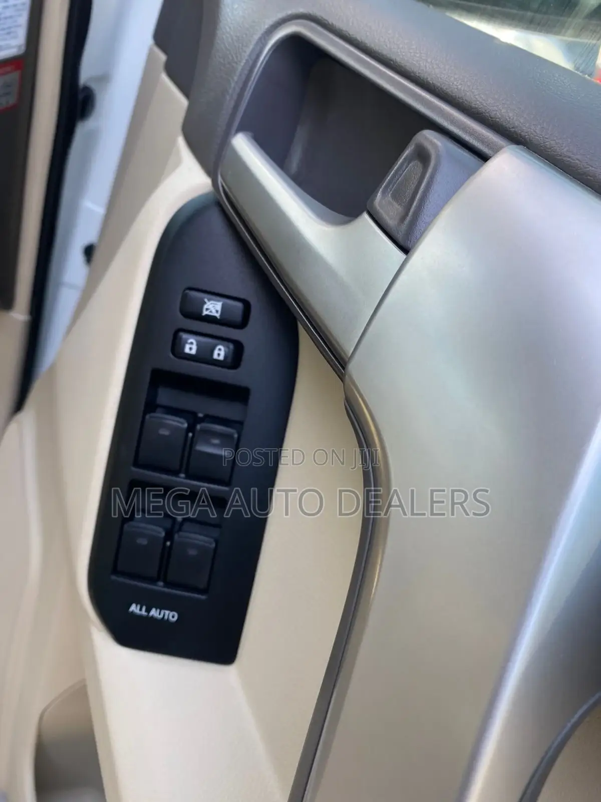Toyota Land Cruiser Prado 2022 White