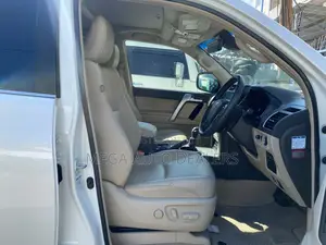 Toyota Land Cruiser Prado 2022 White