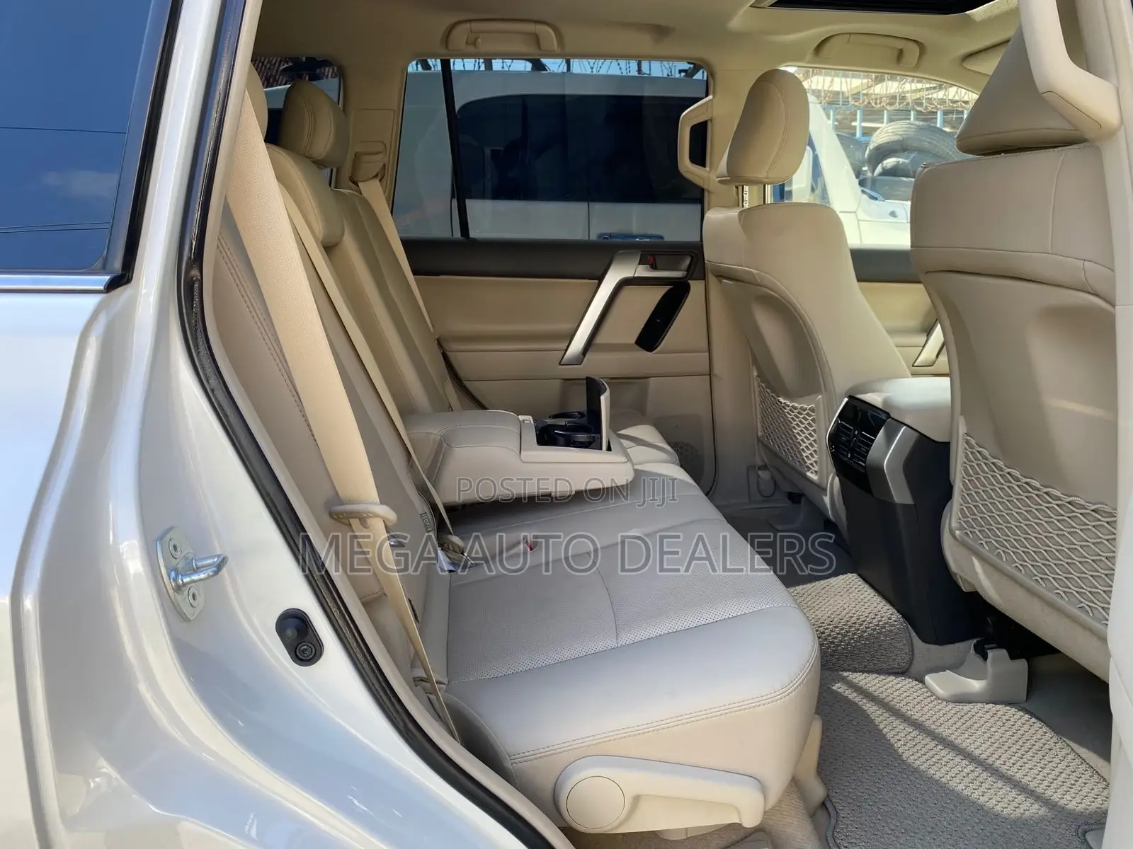 Toyota Land Cruiser Prado 2022 White
