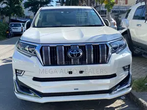 Toyota Land Cruiser Prado 2022 White
