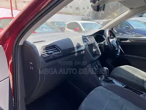 Volkswagen Tiguan 2018 Red