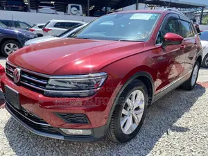 Volkswagen Tiguan 2018 Red