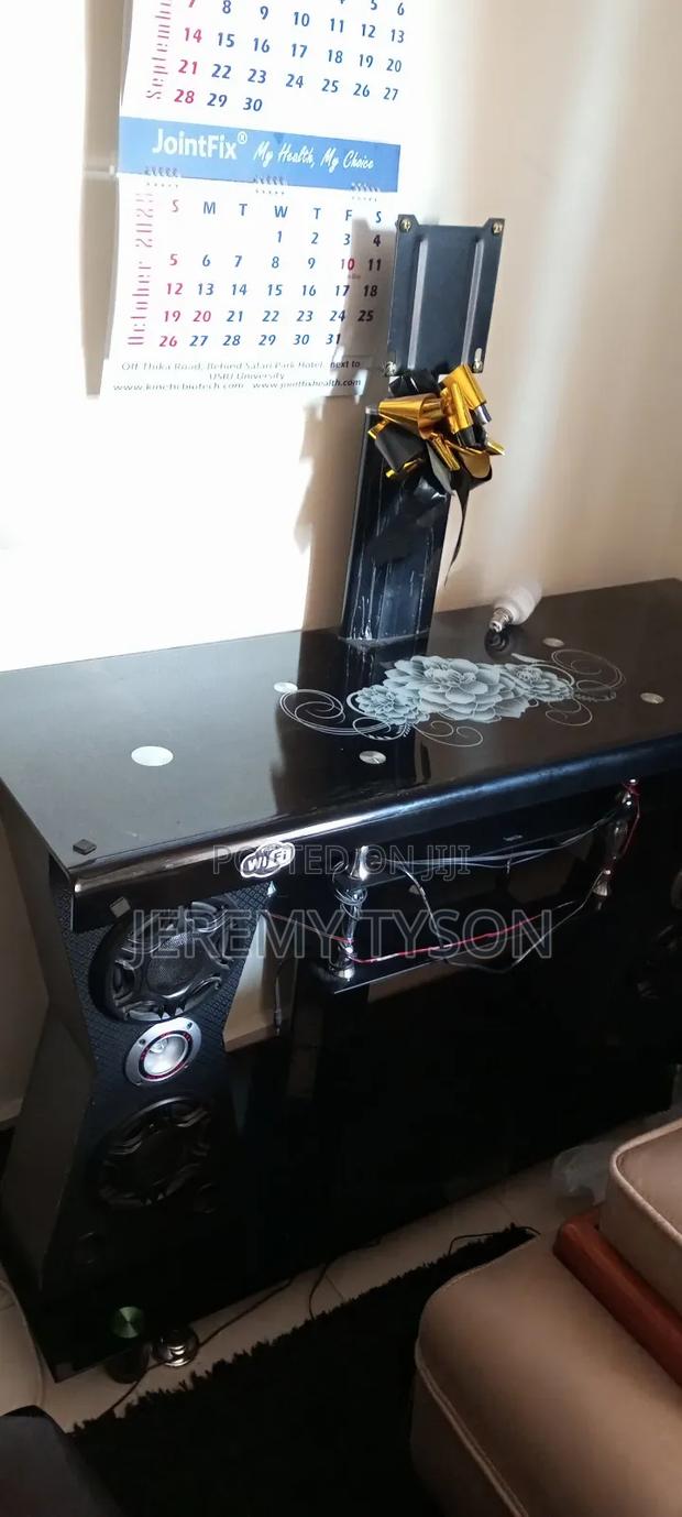 Tv Stand With Built in Woofer - thumbnail 3