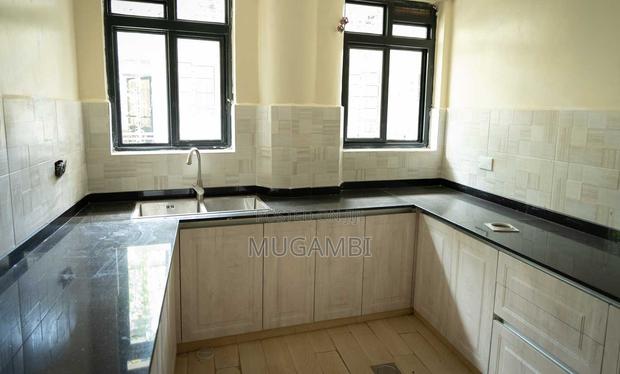 Executive Offices - Karen Marbella Place - thumbnail 7