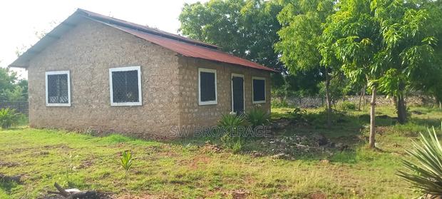1⁄2 Acre Plot With House | Chale, Kinondo – Kwale County - thumbnail 3