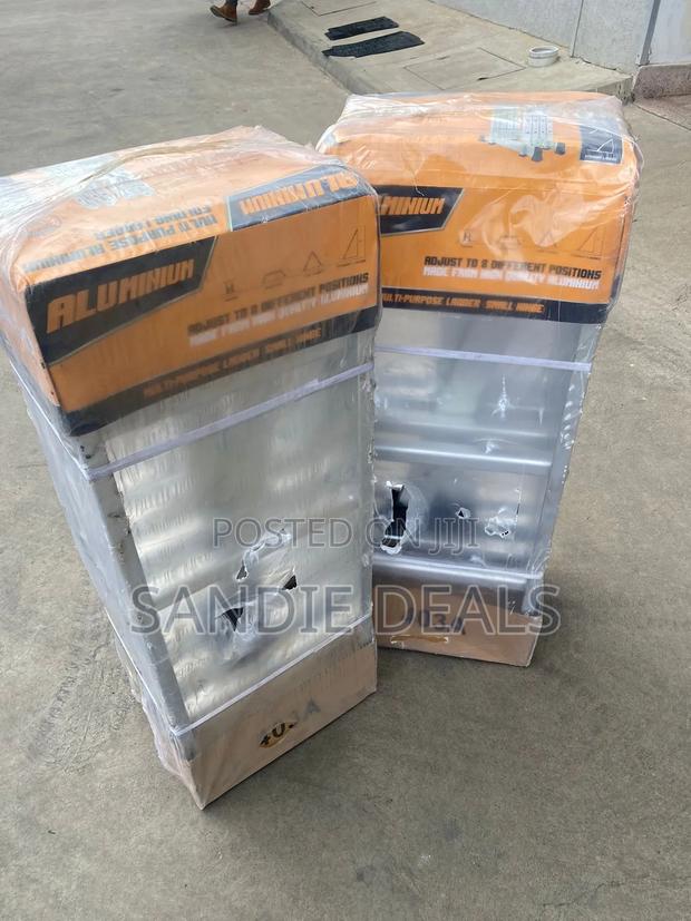 Platform Ladder - thumbnail 2