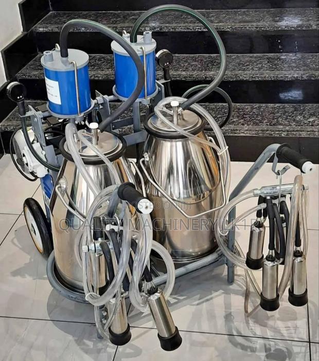 Heavy Duty Double Barrel Milking Machine Available