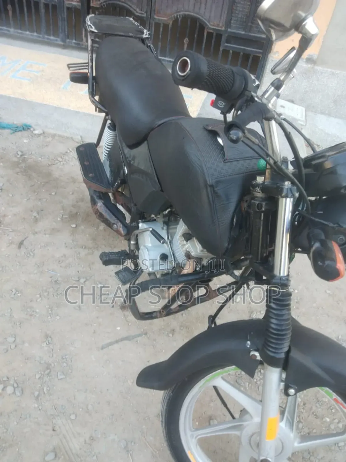 Honda CB 2016 Red