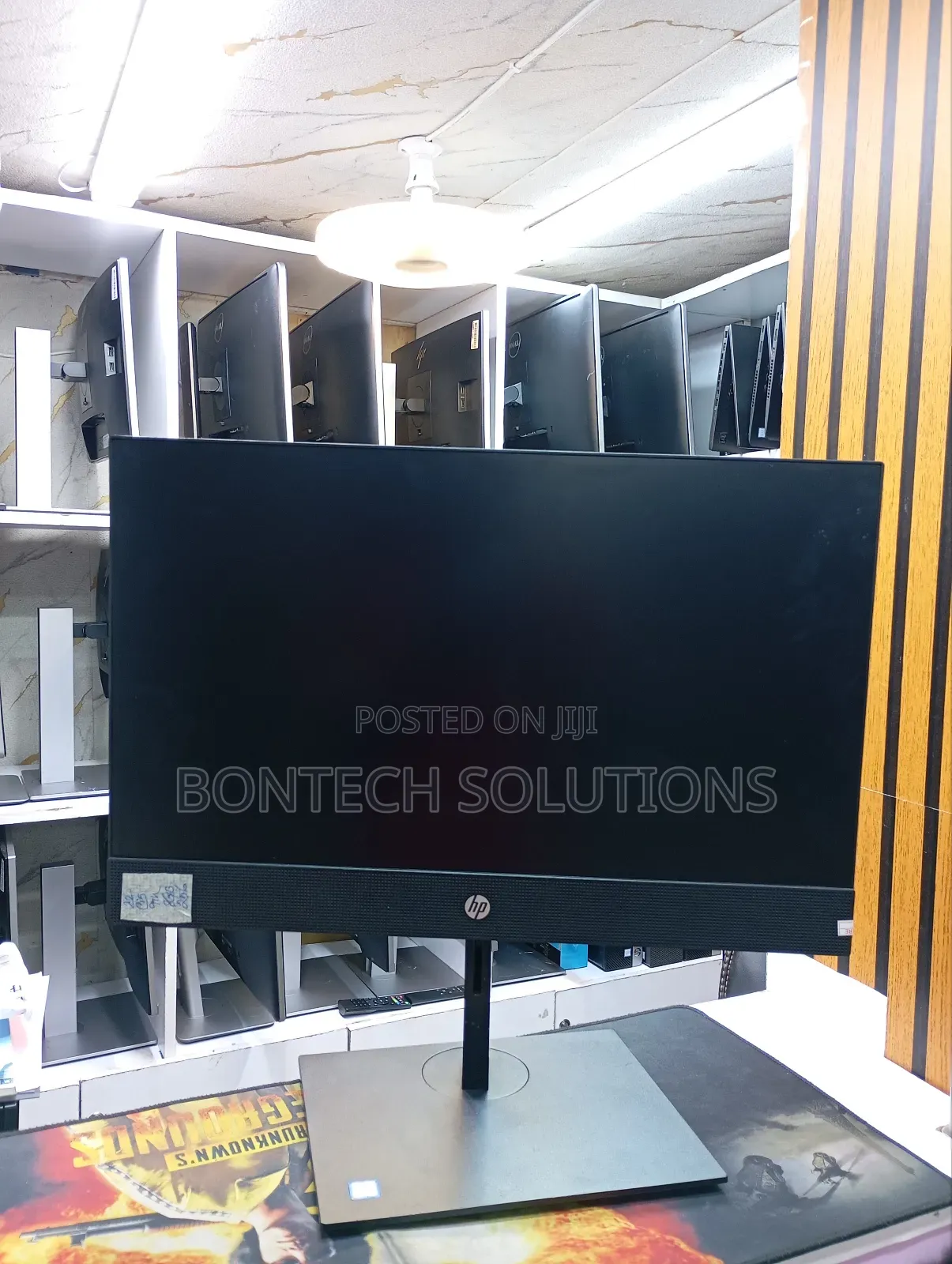 Desktop Computer HP 200 G4 22 All-in-One 8GB Intel Core I5 SSD 256GB