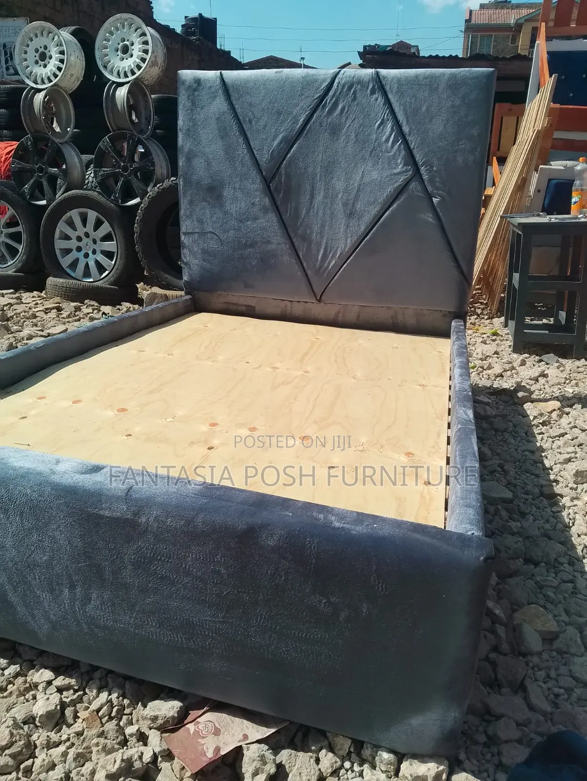 Modern Upholstered Bed Frame 3.5 By 6