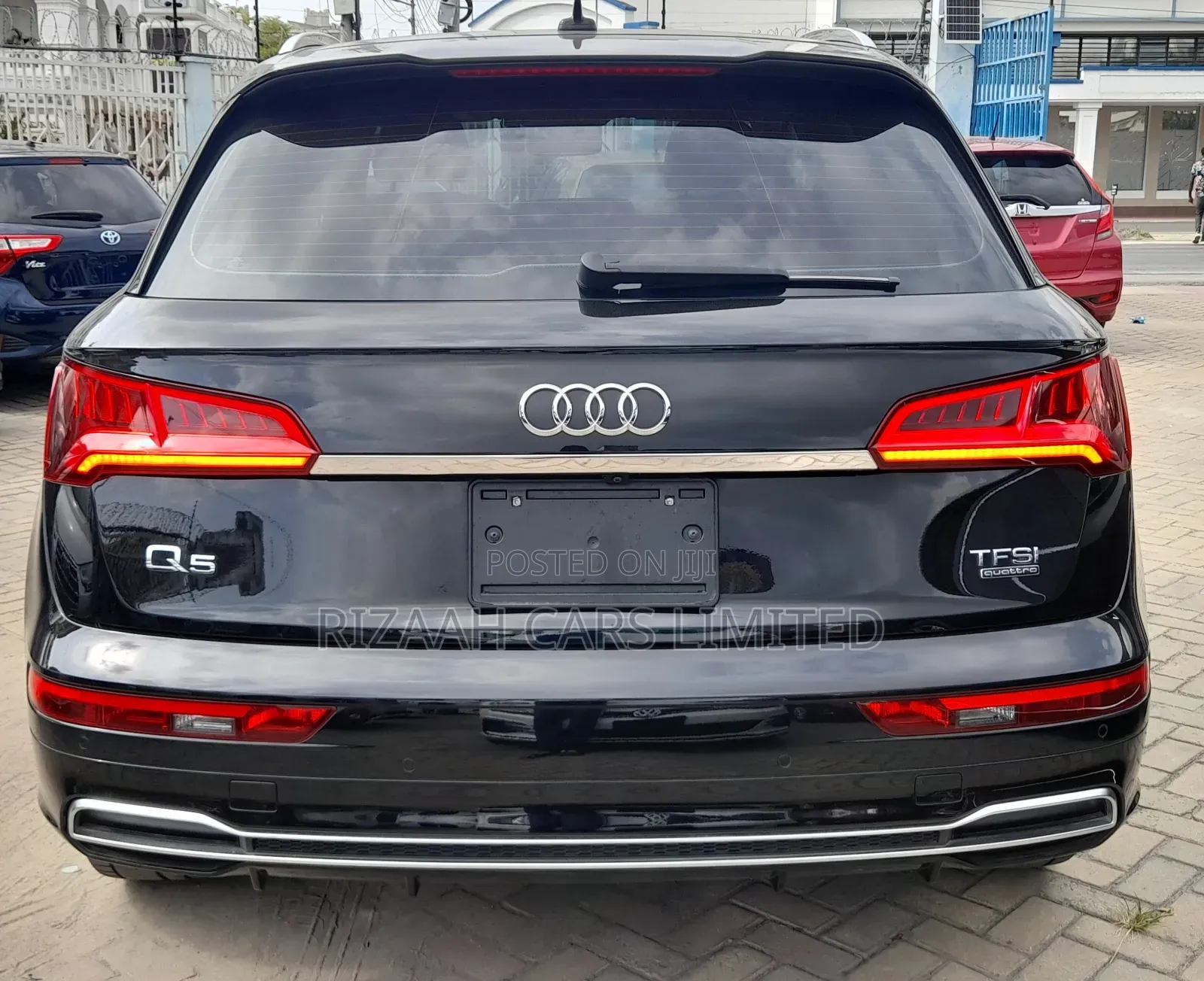 Audi Q5 2.0T Premium AWD quattro 2018 Black