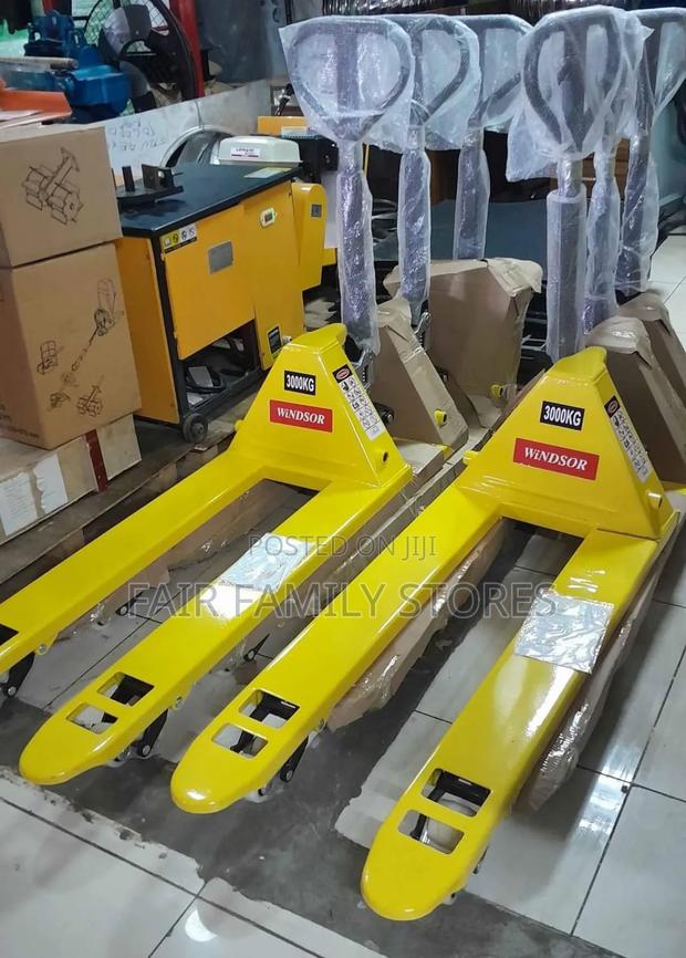 Hydraulic Hand Pallet Truck - thumbnail 4