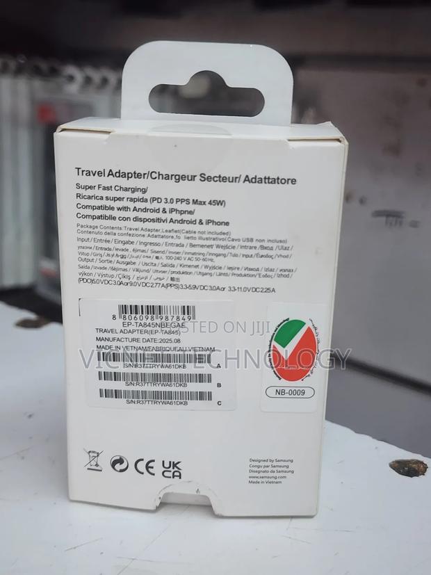 45 Watts Samsung Power Adapter With Usb Type C Cable - thumbnail 3