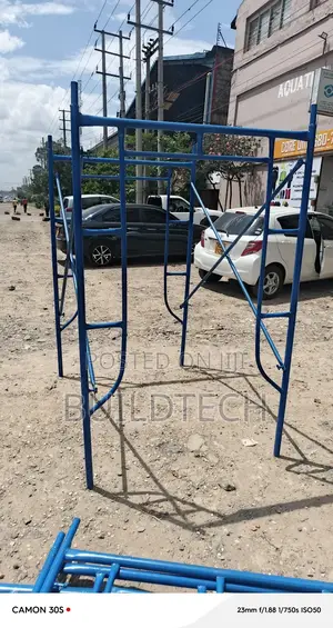 Reinforced Safety Scaffolding Ladders